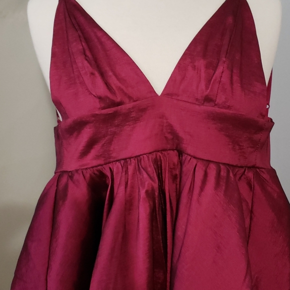 Dress - Picture 2 of 3